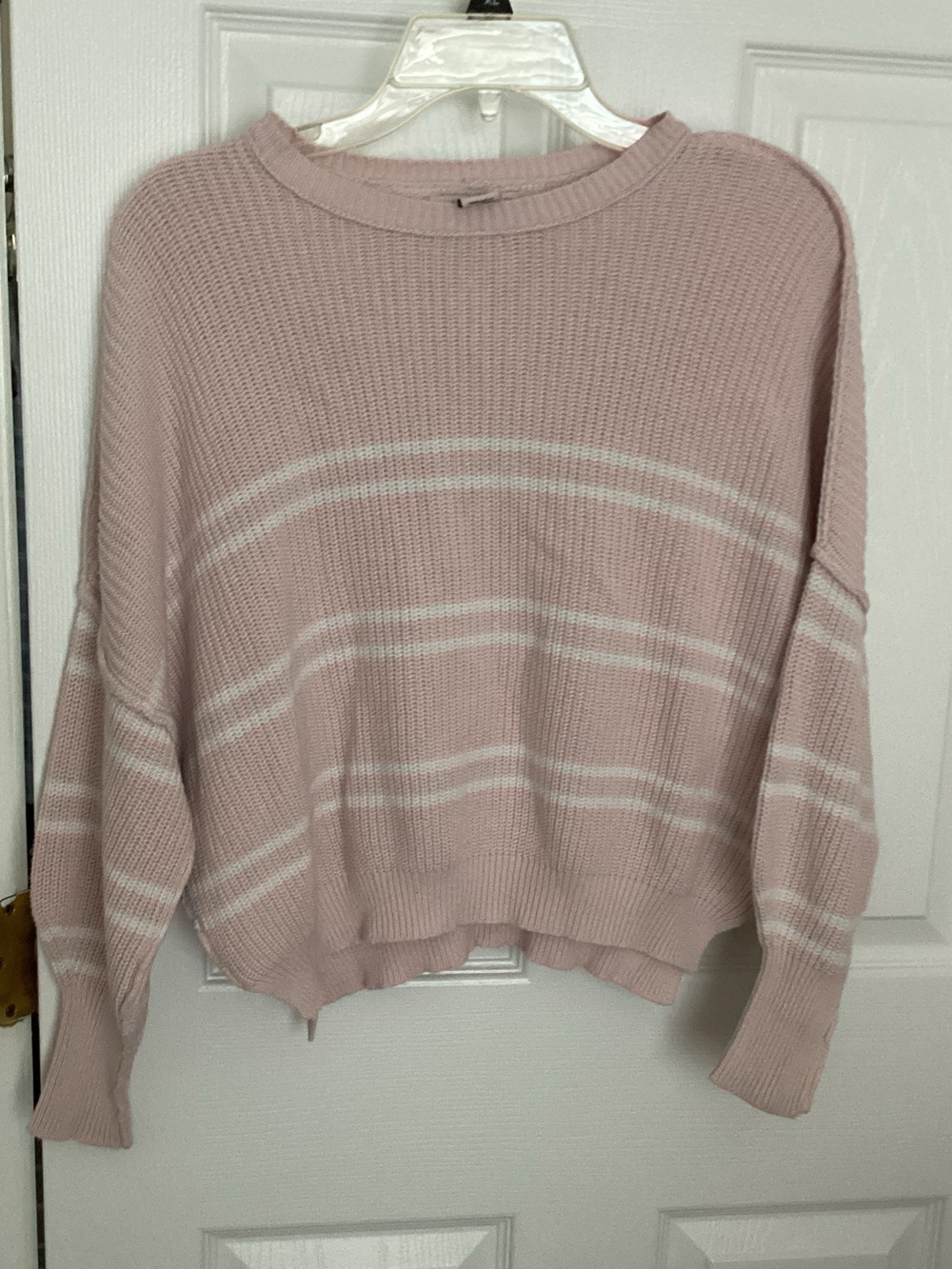 light pink white shaker crew